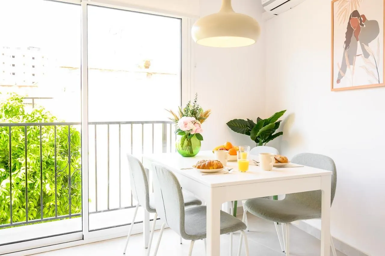 2 Bedroom, New, 1 Min To The Beach, City Center- Picasso By 10Tosea フエンヒロラ